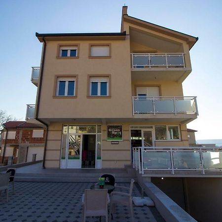 Relax Guest House Благай Экстерьер фото