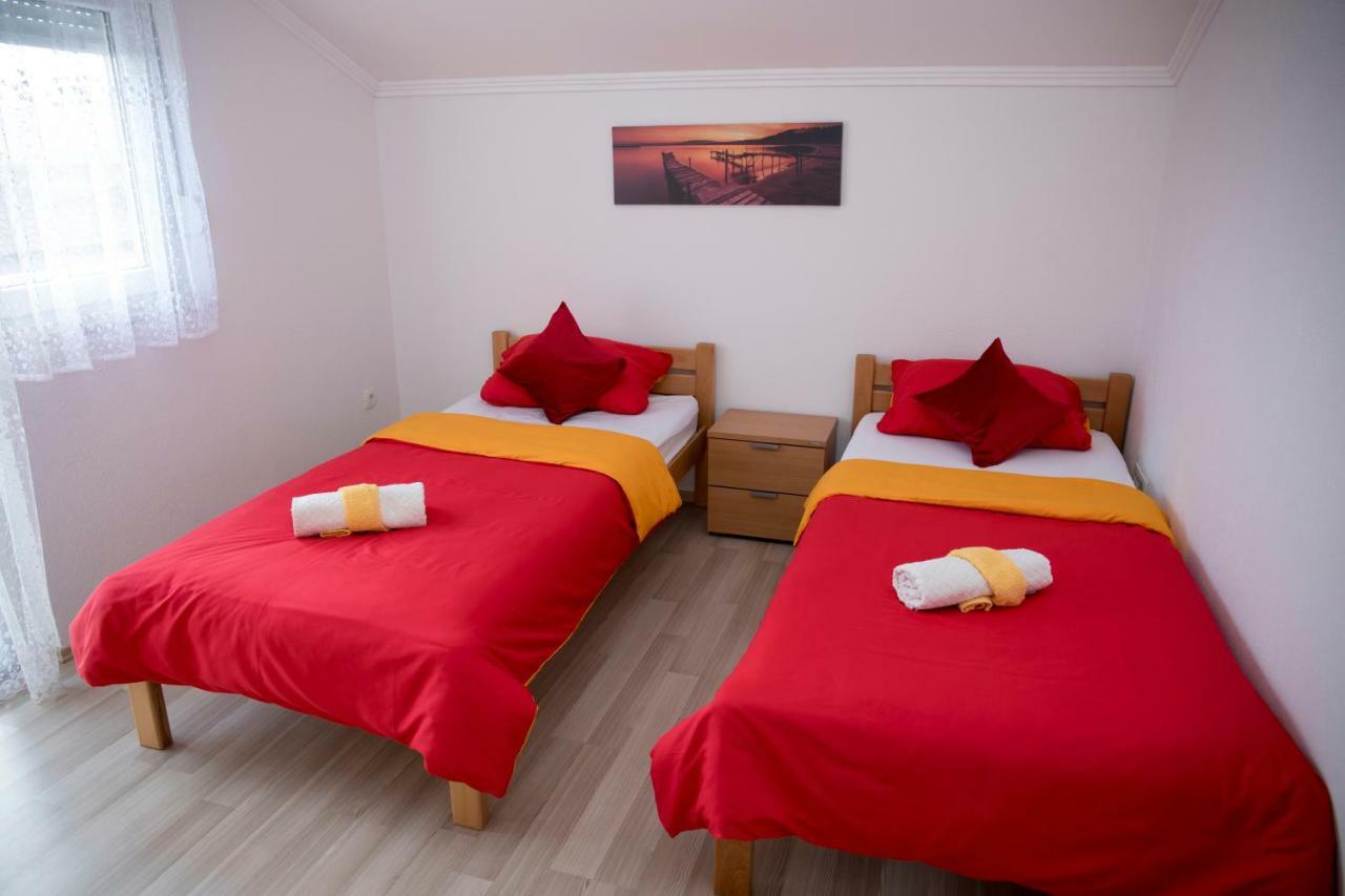 Relax Guest House Благай Экстерьер фото