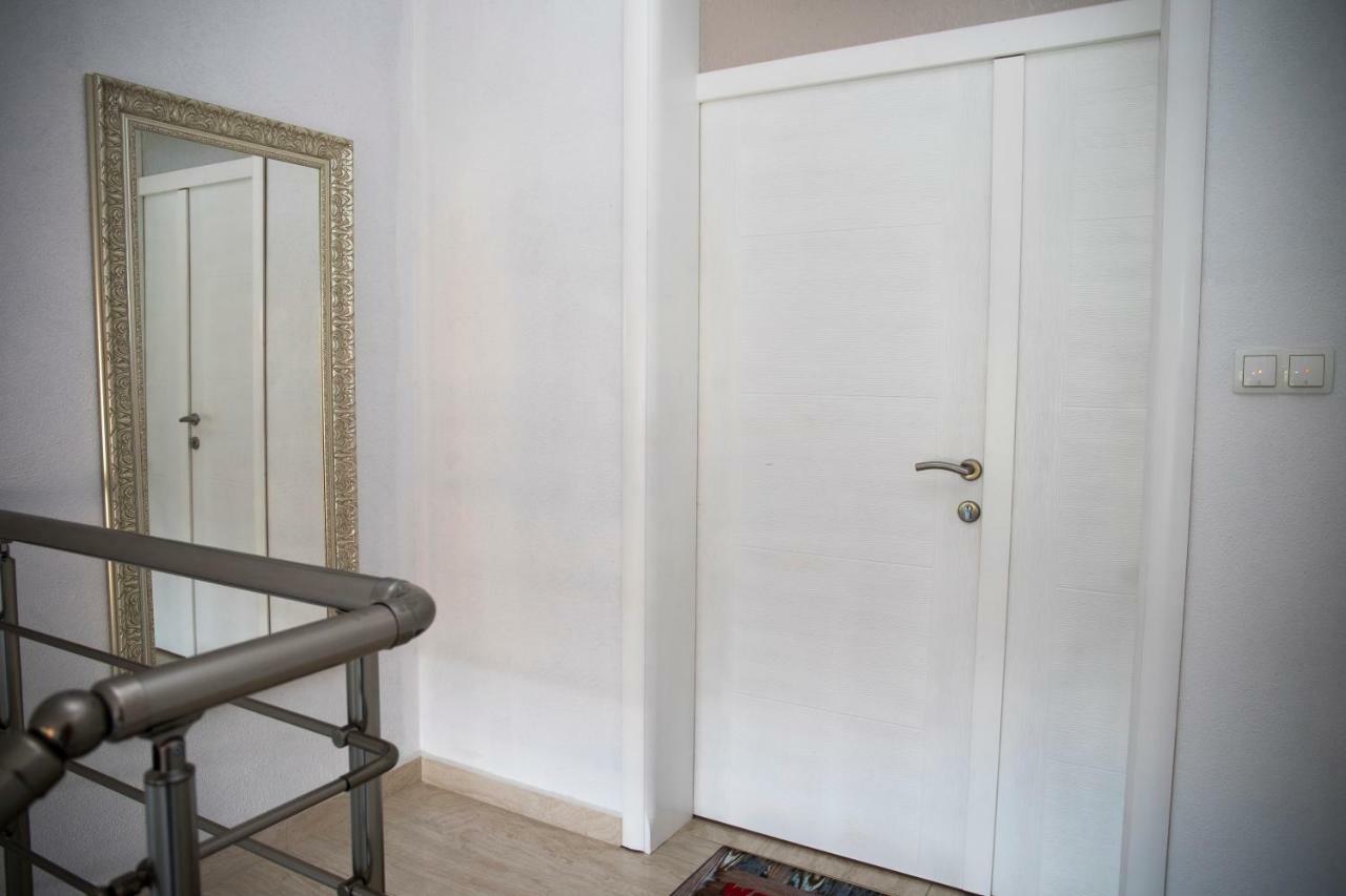 Relax Guest House Благай Экстерьер фото