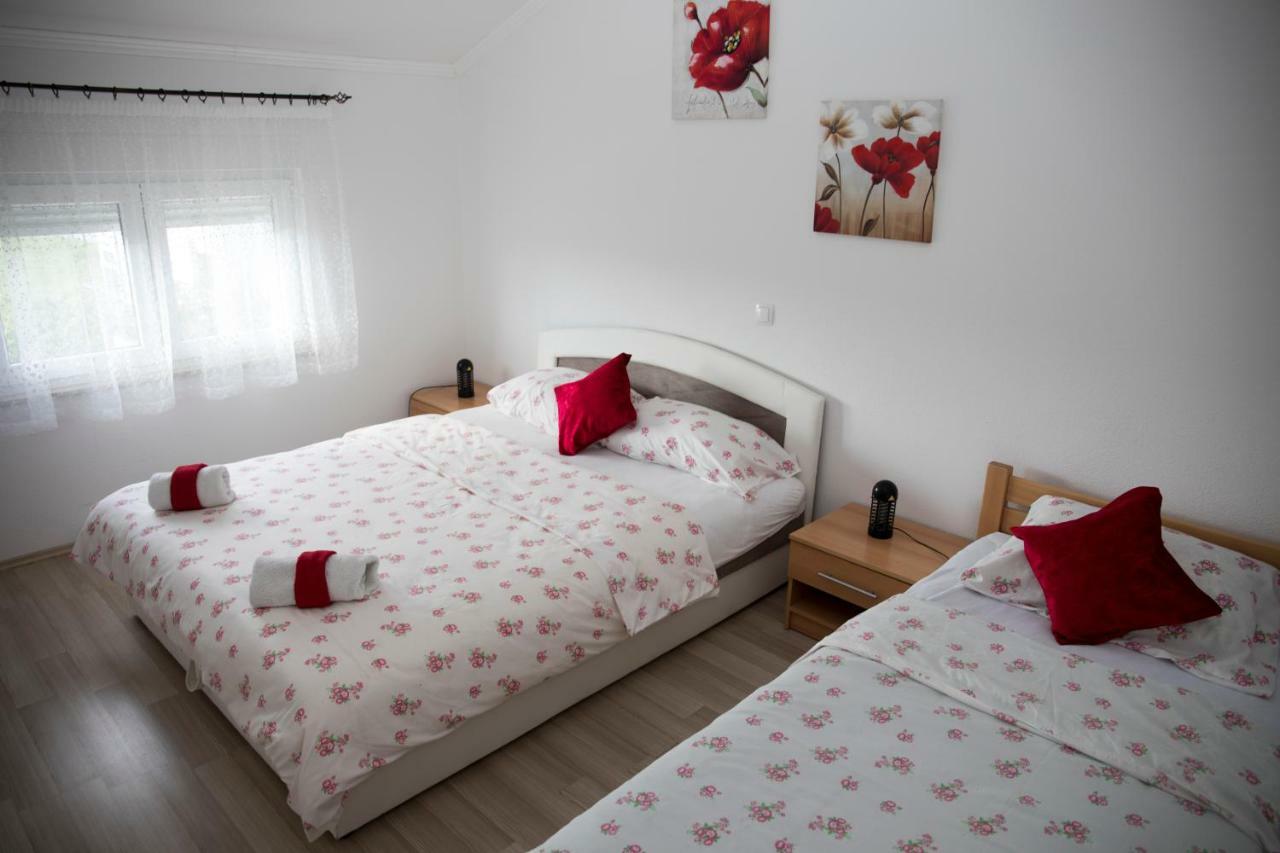 Relax Guest House Благай Экстерьер фото
